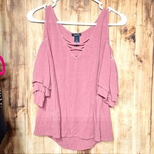 Rue21 XS PINK COLD SHOULDER TOP